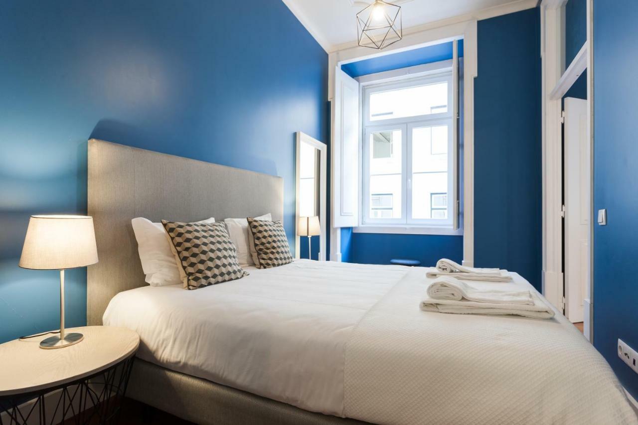 Baixa Vintage Three-Bedroom Apartment - By Lu Holidays Lisbon Exterior photo